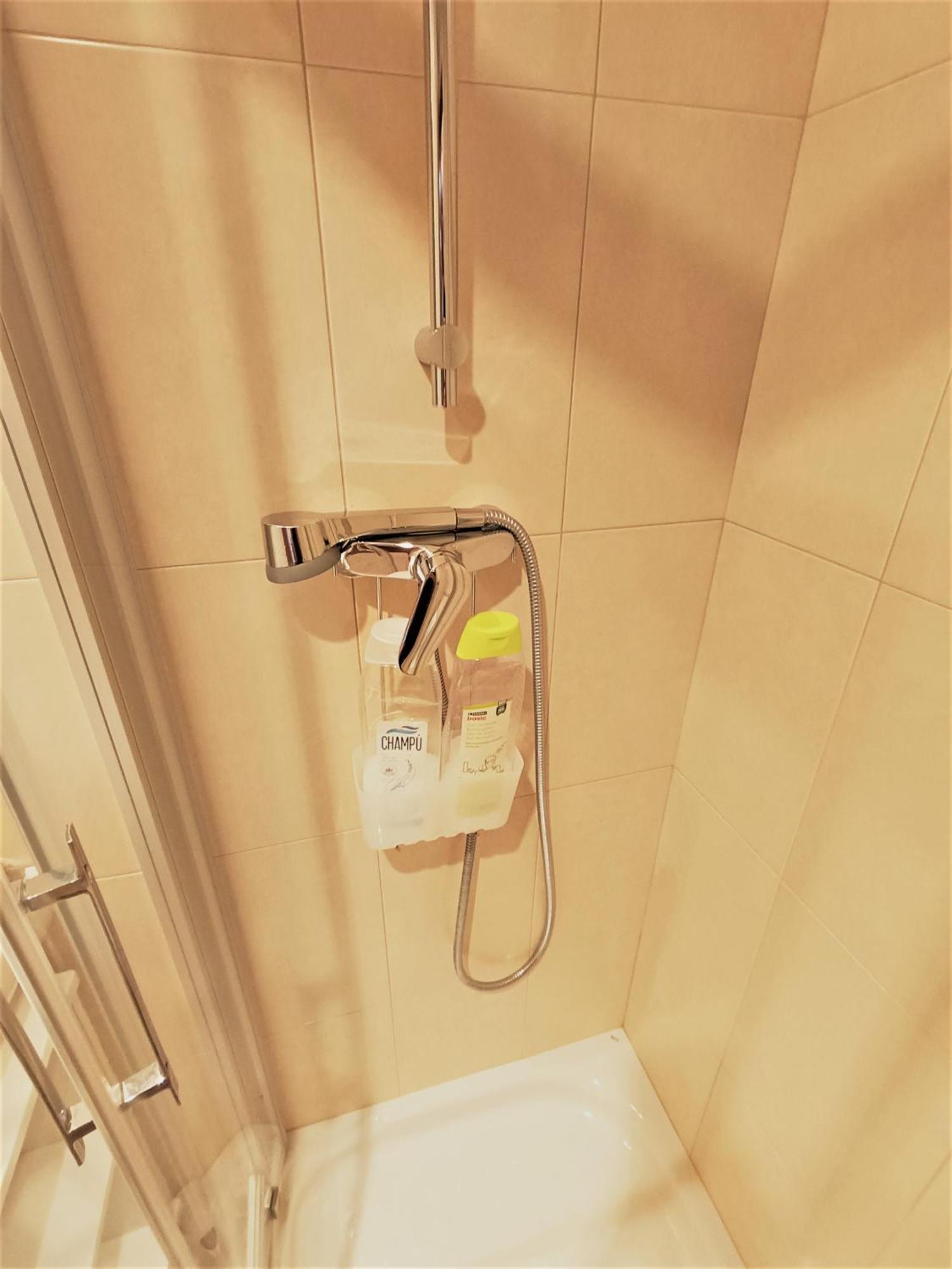 Bec, Hospital Cruces, Parking Gratis, Wifi, Aa, A 15 Min De Bilbao Apartamento Baracaldo Exterior foto