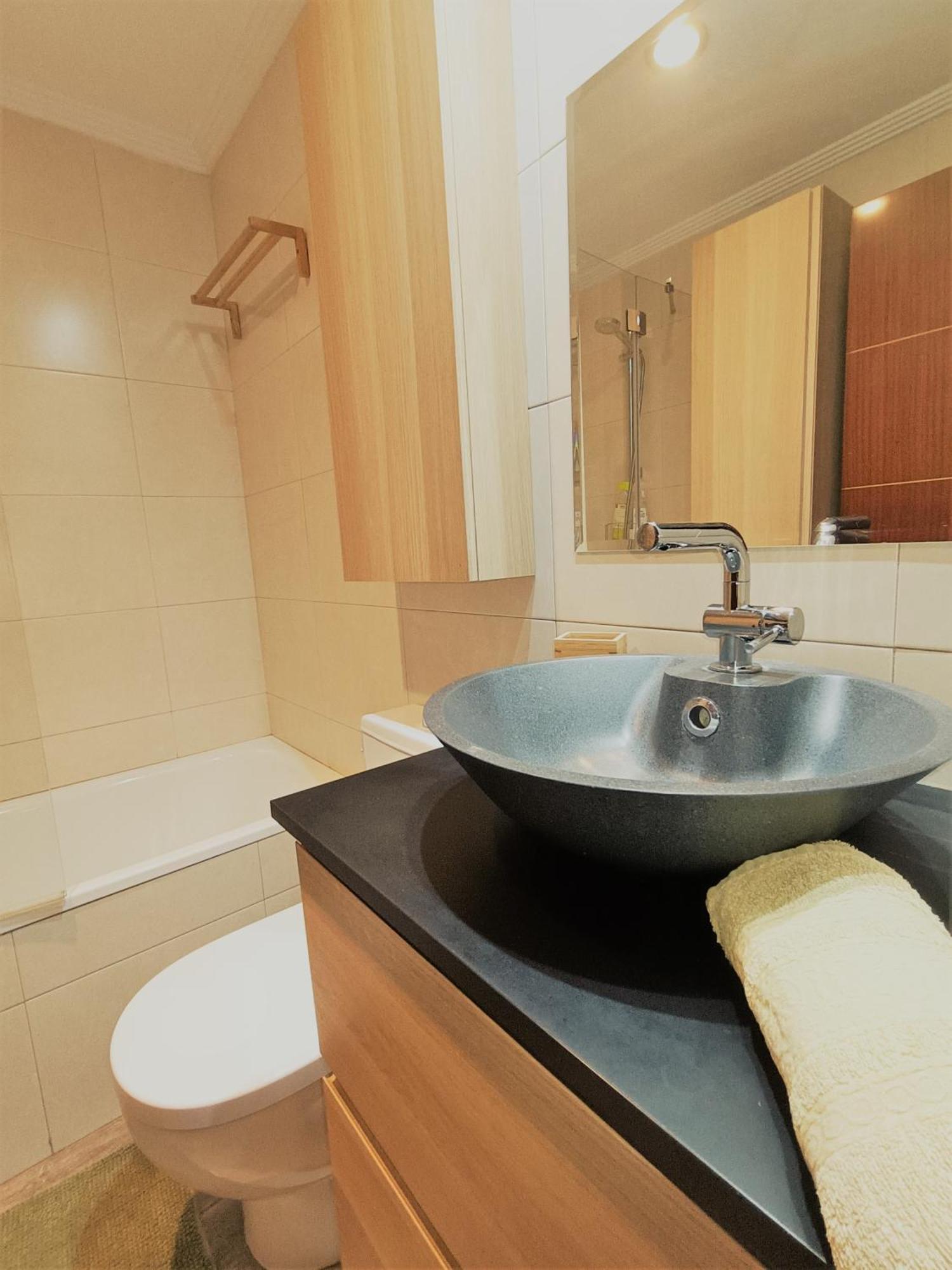 Bec, Hospital Cruces, Parking Gratis, Wifi, Aa, A 15 Min De Bilbao Apartamento Baracaldo Exterior foto